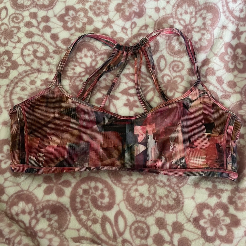 Lululemon enlighten bra